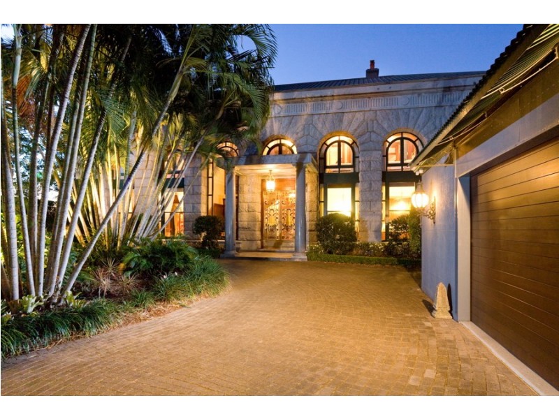 79 King Arthur Tc, Tennyson QLD 4105