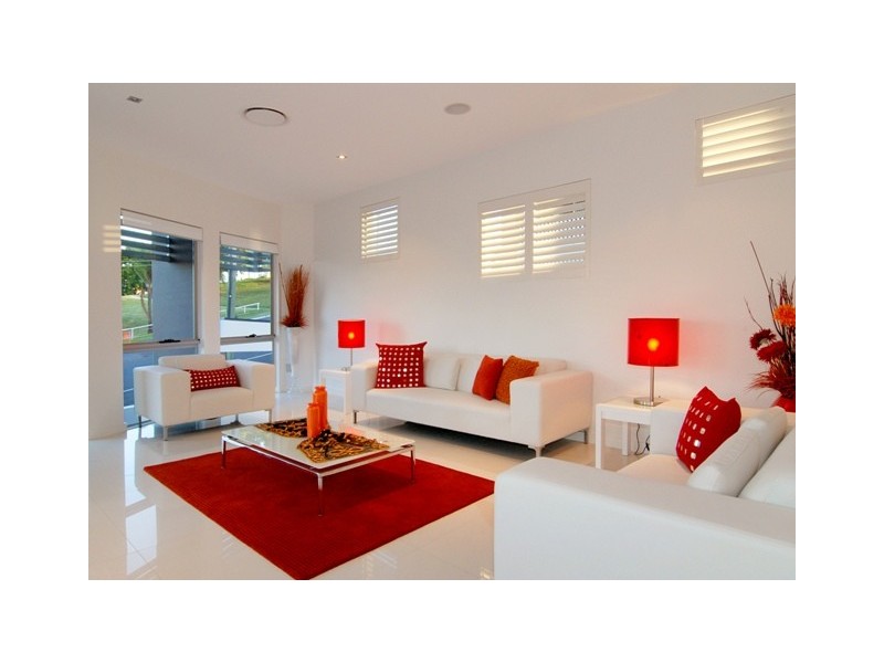 83 Hampstead Road, Highgate Hill QLD 4101