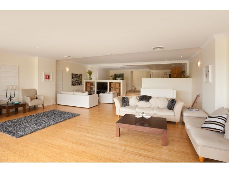 43 Instow Street, Yeronga QLD 4104