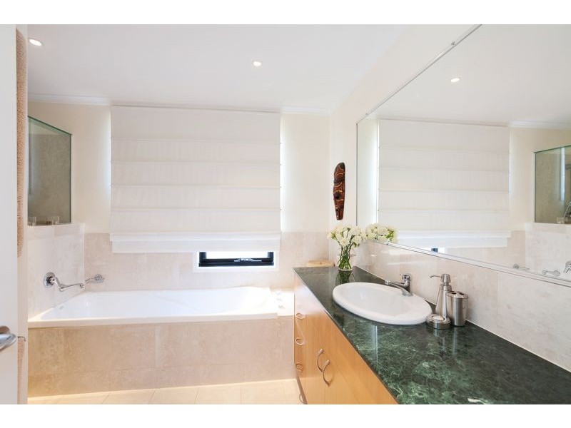 43 Instow Street, Yeronga QLD 4104