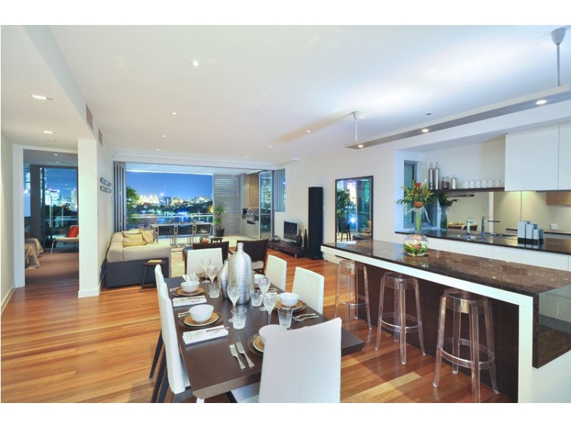 502/33 Ellis Street, Kangaroo Point QLD 4169