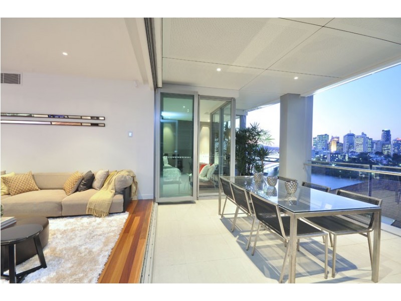 502/33 Ellis Street, Kangaroo Point QLD 4169