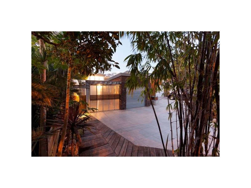 134 Dornoch Tce, Highgate Hill QLD 4101