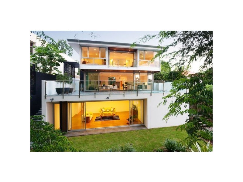 15 Longman Tce, Chelmer QLD 4068