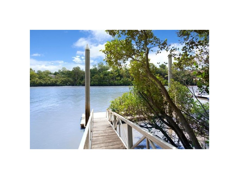 15 Longman Tce, Chelmer QLD 4068