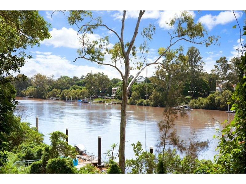 52 Jilba St, Indooroopilly QLD 4068