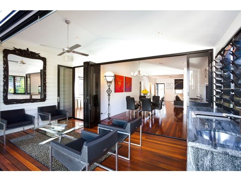 4 Hipwood St, Spring Hill QLD 4000