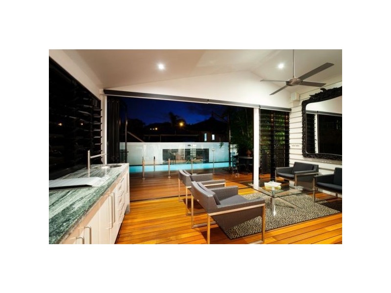 4 Hipwood Street, Spring Hill QLD 4000