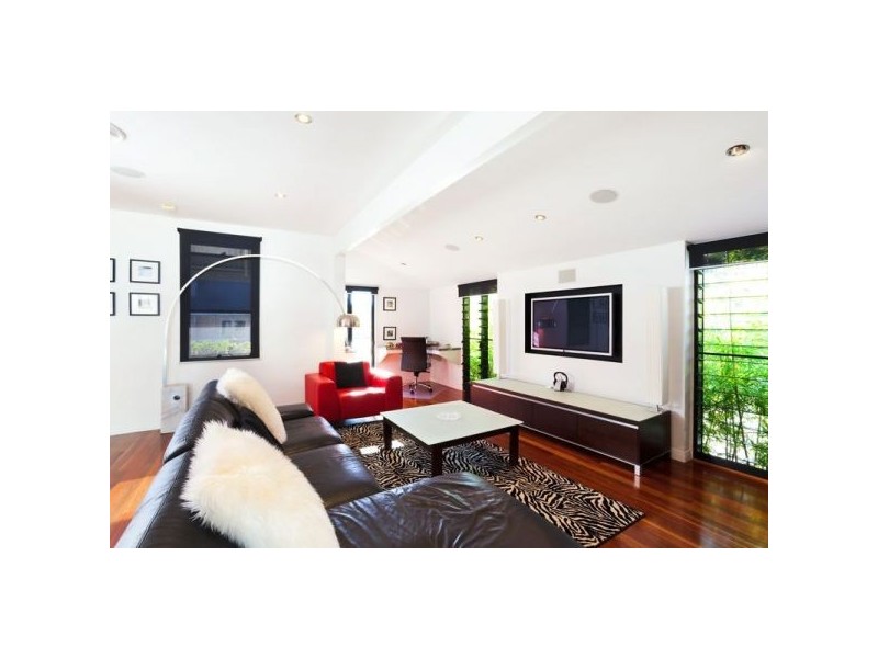4 Hipwood Street, Spring Hill QLD 4000
