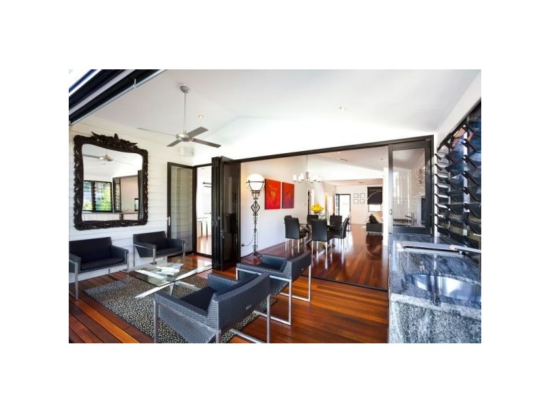 4 Hipwood Street, Spring Hill QLD 4000