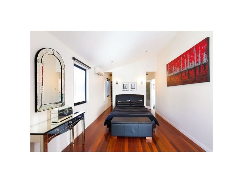 4 Hipwood Street, Spring Hill QLD 4000