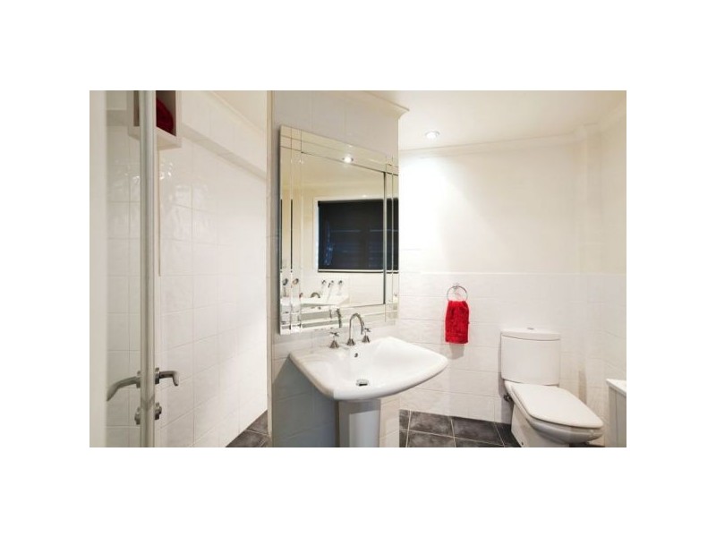 4 Hipwood Street, Spring Hill QLD 4000