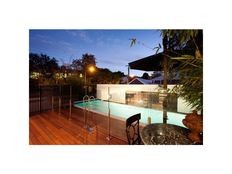 4 Hipwood Street, Spring Hill QLD 4000