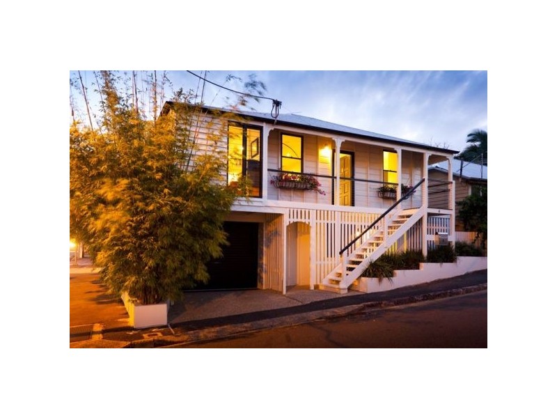 4 Hipwood Street, Spring Hill QLD 4000