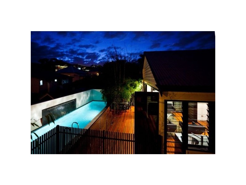 4 Hipwood Street, Spring Hill QLD 4000