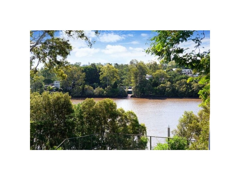 15 Longman Terrace, Chelmer QLD 4068