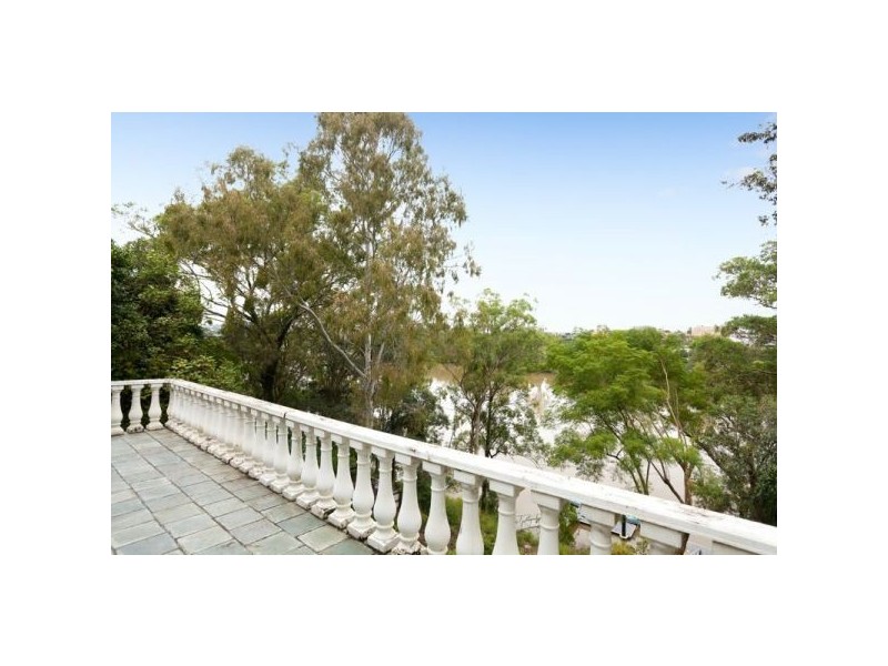 41  Rosecliffe St, Highgate Hill QLD 4101