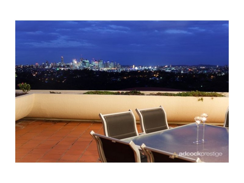 35/32 Tipuana Pl, Bardon QLD 4065