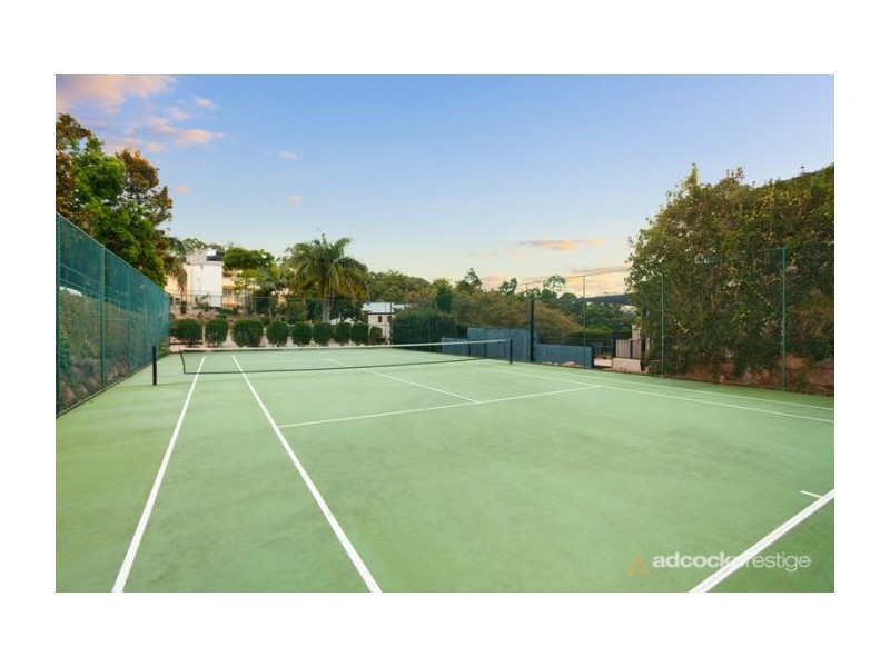 35/32 Tipuana Pl, Bardon QLD 4065