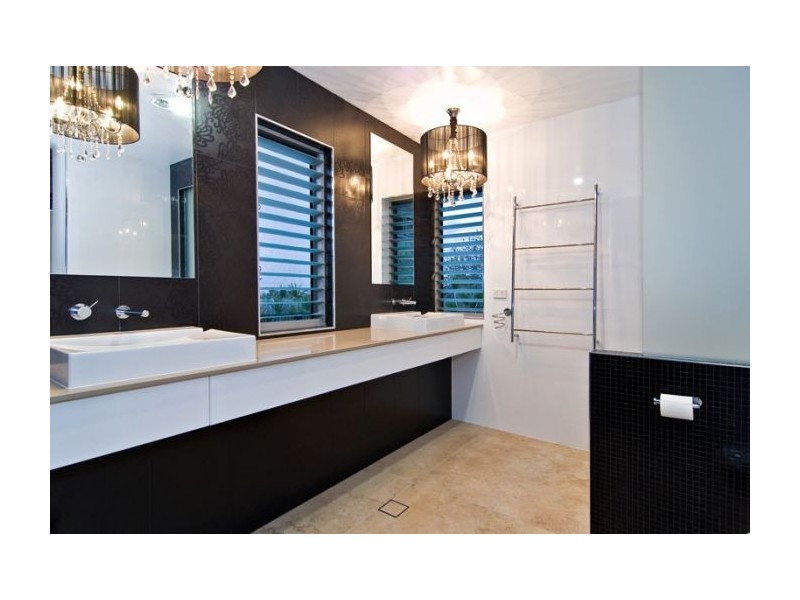 94 Minimine Street, Stafford QLD 4053