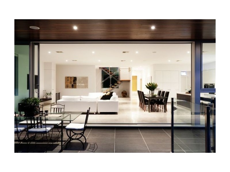 15 Longman Tce, Chelmer QLD 4068