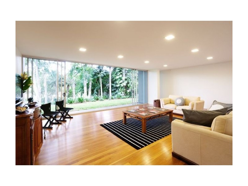 15 Longman Tce, Chelmer QLD 4068