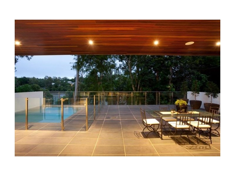 15 Longman Tce, Chelmer QLD 4068