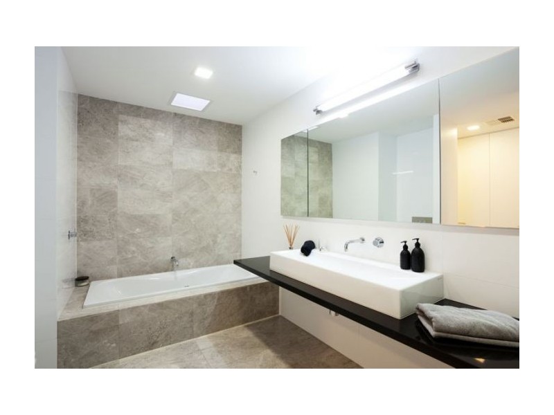 15 Longman Tce, Chelmer QLD 4068