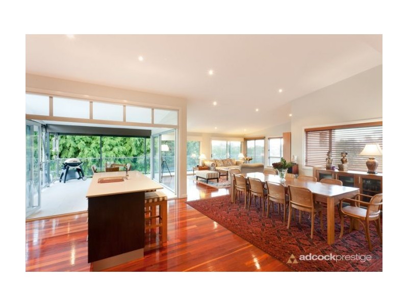 23 Hebe Street, Bardon QLD 4065