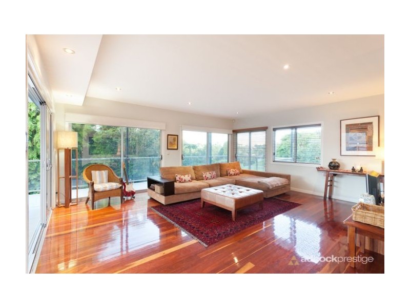 23 Hebe Street, Bardon QLD 4065