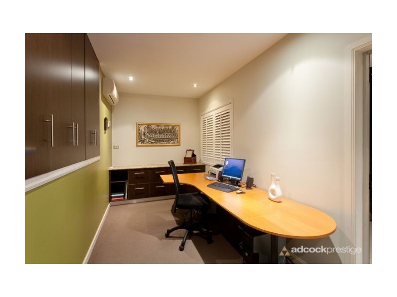 23 Hebe Street, Bardon QLD 4065