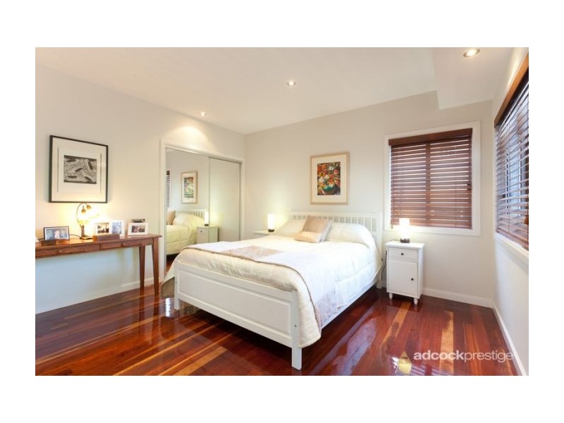 23 Hebe Street, Bardon QLD 4065