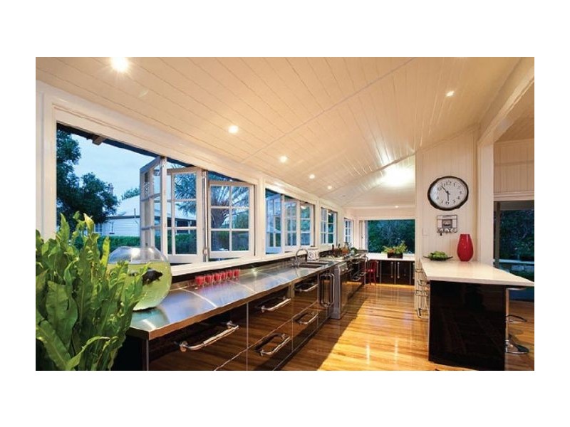 28 Victoria Av, Chelmer QLD 4068