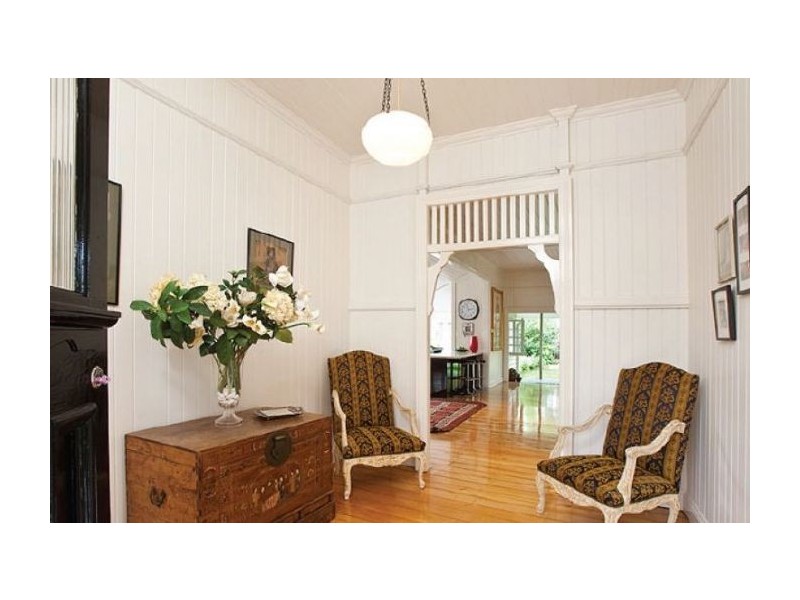 28 Victoria Av, Chelmer QLD 4068