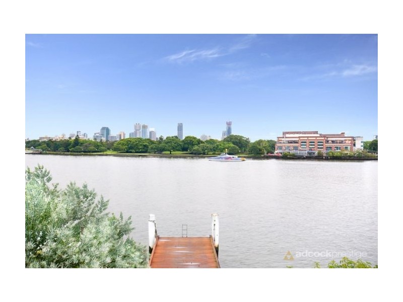 42 Wendell Street, Norman Park QLD 4170