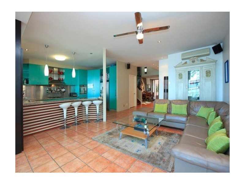 102 Quay Street, Bulimba QLD 4171