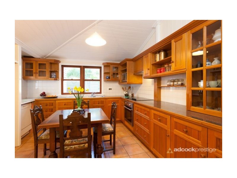 82 Hargreaves Avenue, Chelmer QLD 4068