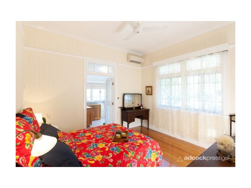 82 Hargreaves Avenue, Chelmer QLD 4068