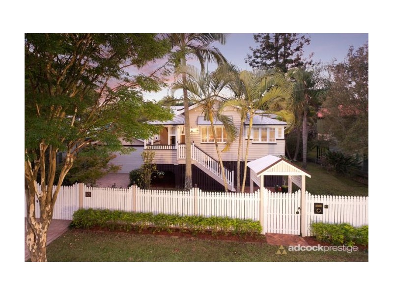 82 Hargreaves Avenue, Chelmer QLD 4068