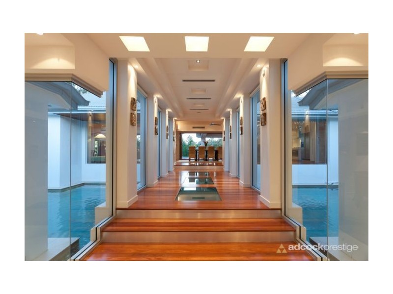 51 Kingfisher Pl, Kenmore QLD 4069