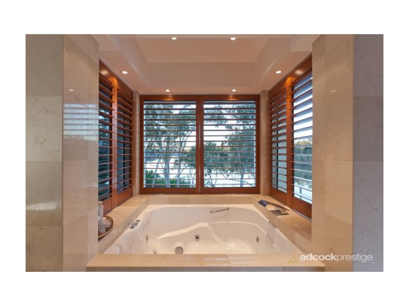 51 Kingfisher Pl, Kenmore QLD 4069