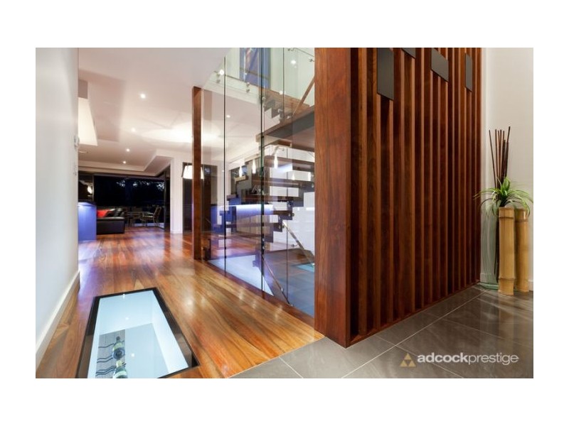 27 Morley St, Chelmer QLD 4068