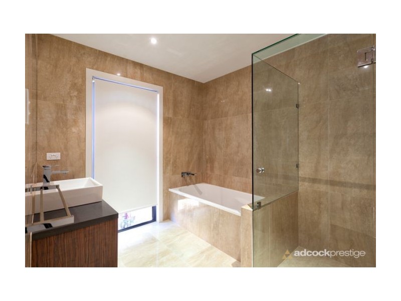 27 Morley St, Chelmer QLD 4068