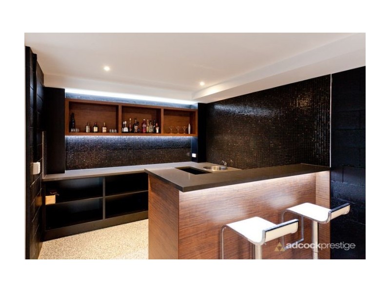 27 Morley St, Chelmer QLD 4068