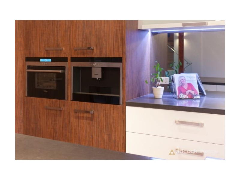 27 Morley St, Chelmer QLD 4068