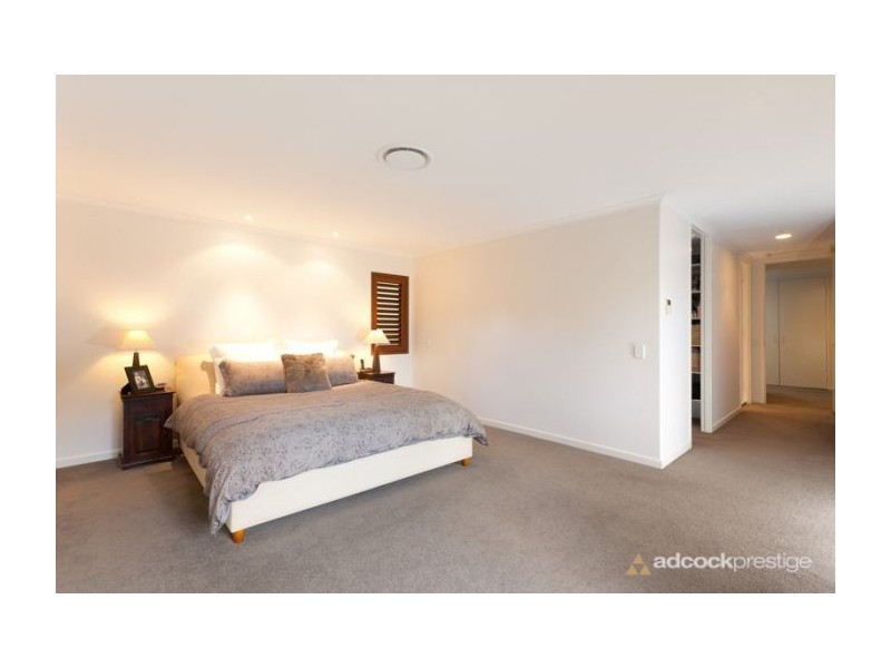 48 Baty Street, St Lucia QLD 4067