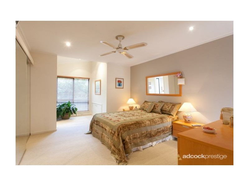 20 Spinkbrae Street, Fig Tree Pocket QLD 4069