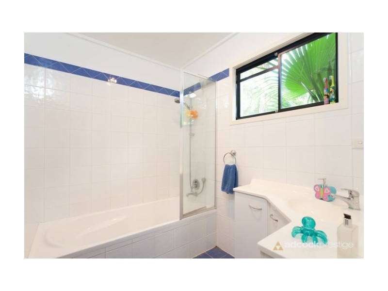 20 Spinkbrae Street, Fig Tree Pocket QLD 4069