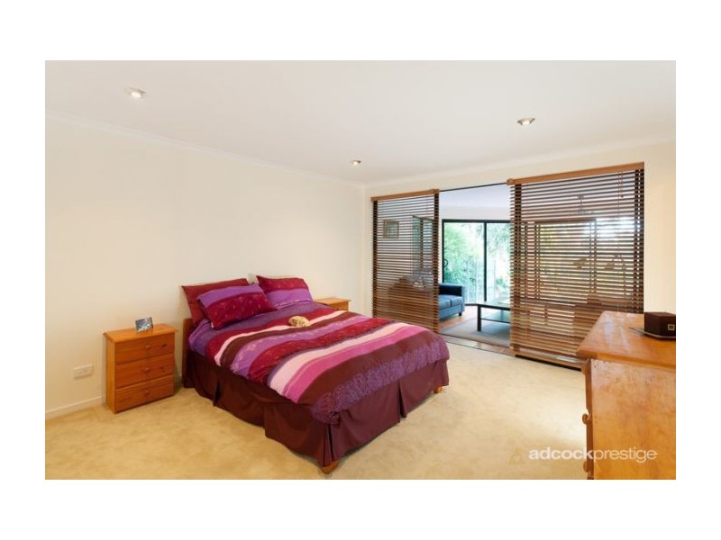 20 Spinkbrae Street, Fig Tree Pocket QLD 4069