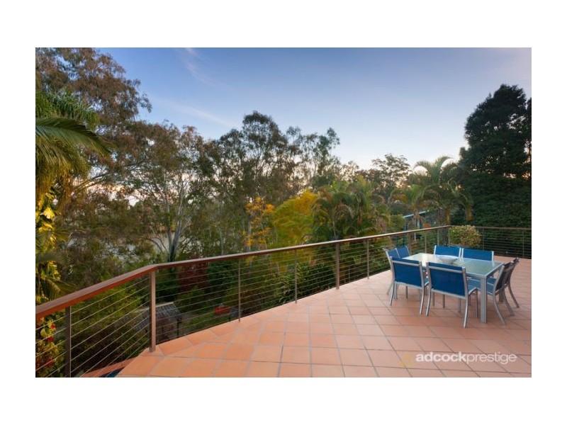 20 Spinkbrae Street, Fig Tree Pocket QLD 4069